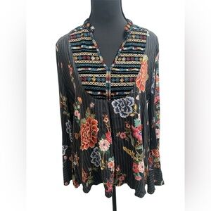 Johnny Was Black Floral Embroidered Blouse